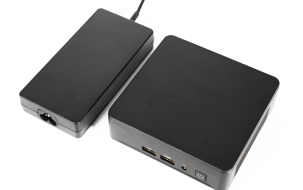 مینی پی‌سی اینتل NUC12WSKi7 - B -1