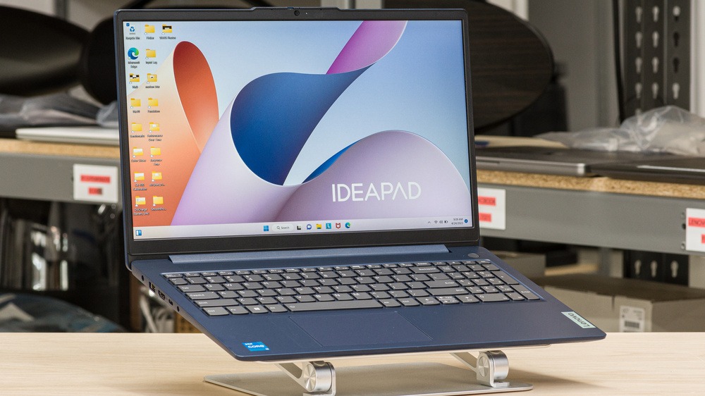 لپ‌تاپ دانشجویی IdeaPad Slim 3