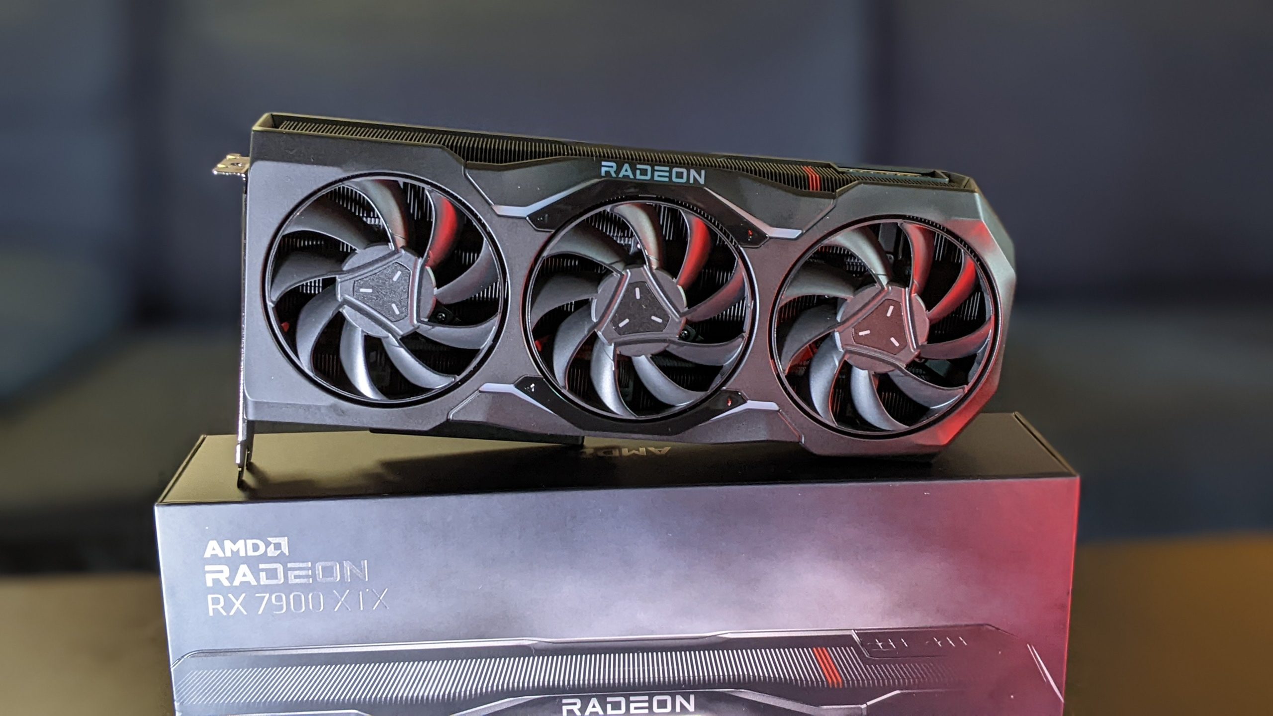 AMD Radeon RX 7900کارت گرافیک بازی XTX