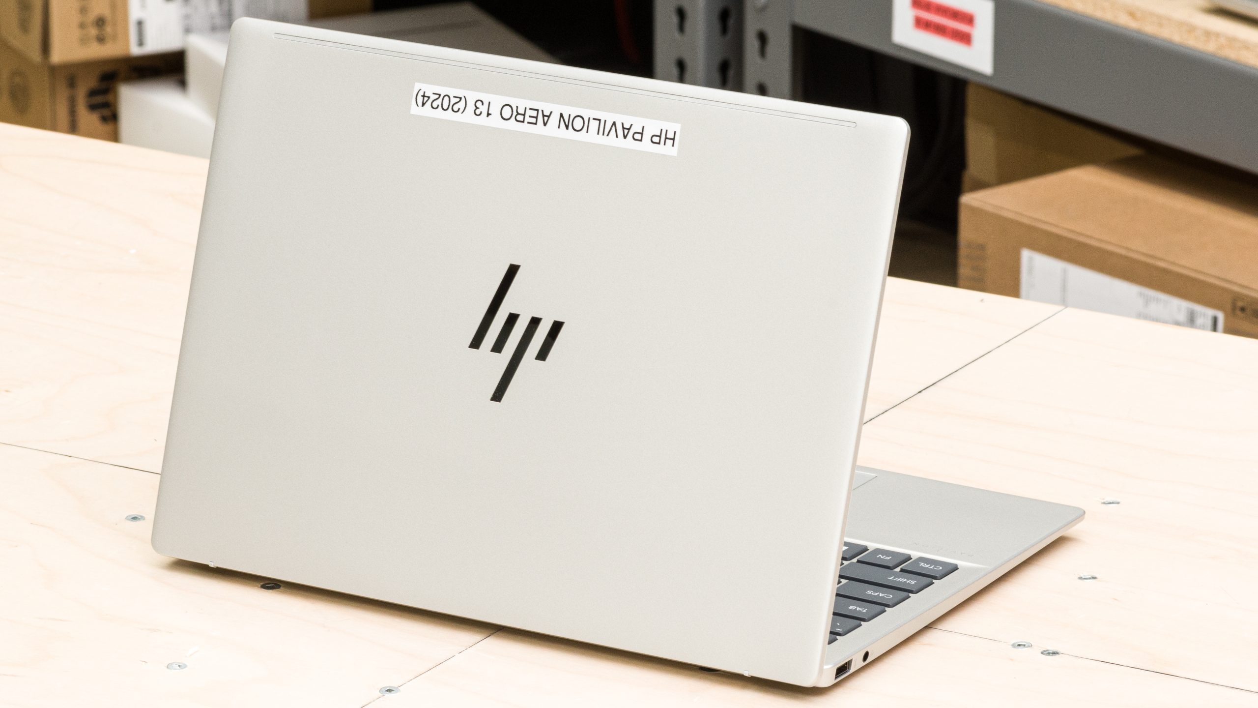 لپ‌تاپ اچ‌پی HP Pavilion Aero 13 (2024)